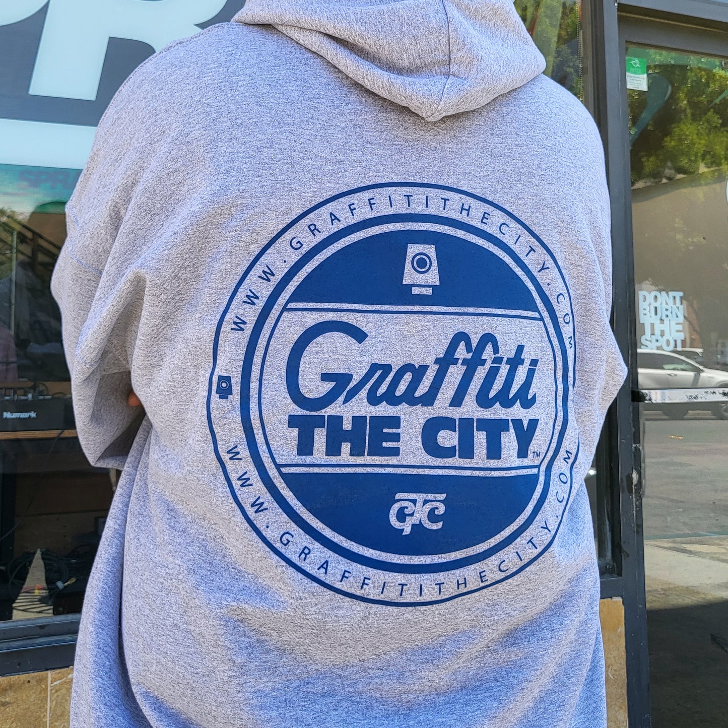 Graffiti the city, Los Angeles Graffiti pullover grey hoodie.