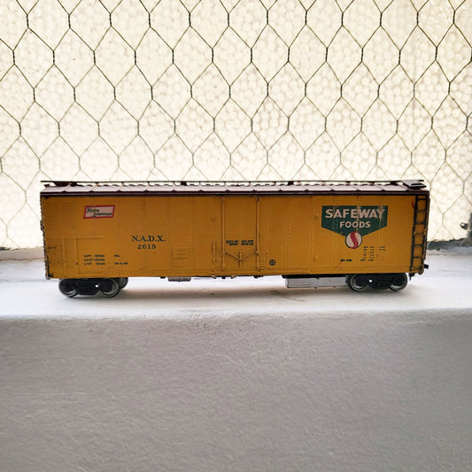 HO model toy 'Safeway Foods' fright train for graffiti writer gifts and train enthusiasts.